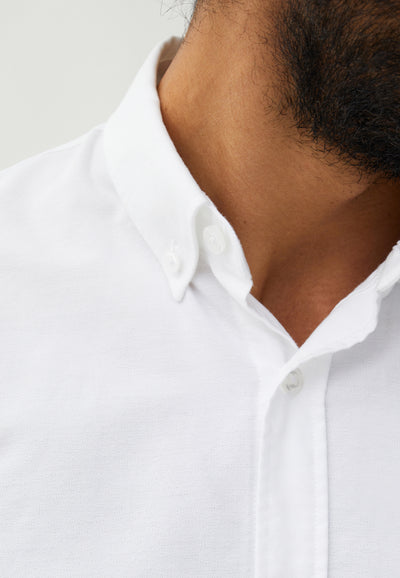 chemise oxford sans poche loom blanc détail col