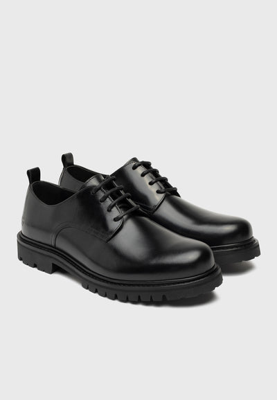 les derbies en cuir loom noir main