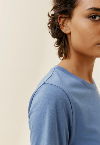t-shirt coton bio bleu tempête détail épaules