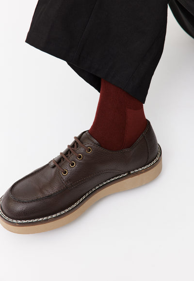 les chaussettes en coton bio bordeaux main