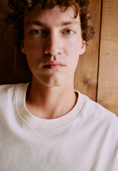 t-shirt heavyweight coton bio Ecru détail col main