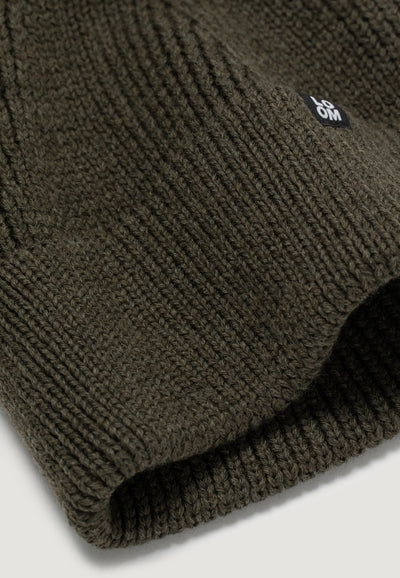 bonnet close up kaki