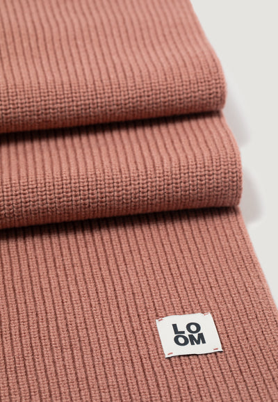 écharpe pliée rose vintage