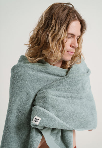 serviette de bain coton bio loom vert d'eau main