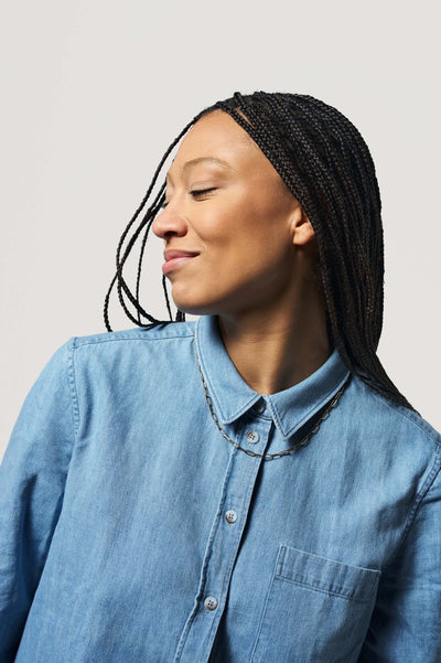 chemise en jean femme loom bleu clair look profil