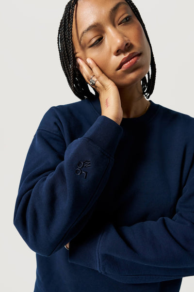 sweat bleu marine loom face main