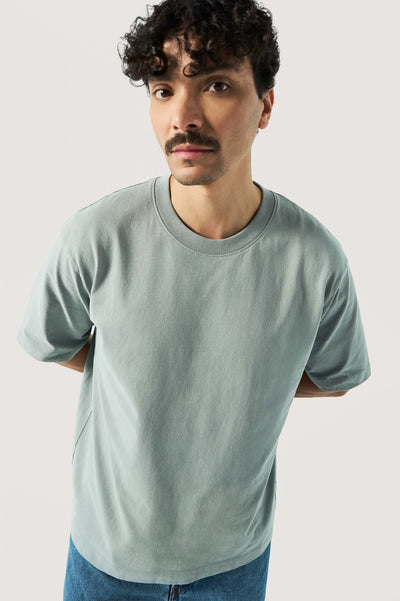 tee-shirt oversize loom vert pâle face