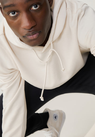 Sweat à capuche ecru face 2