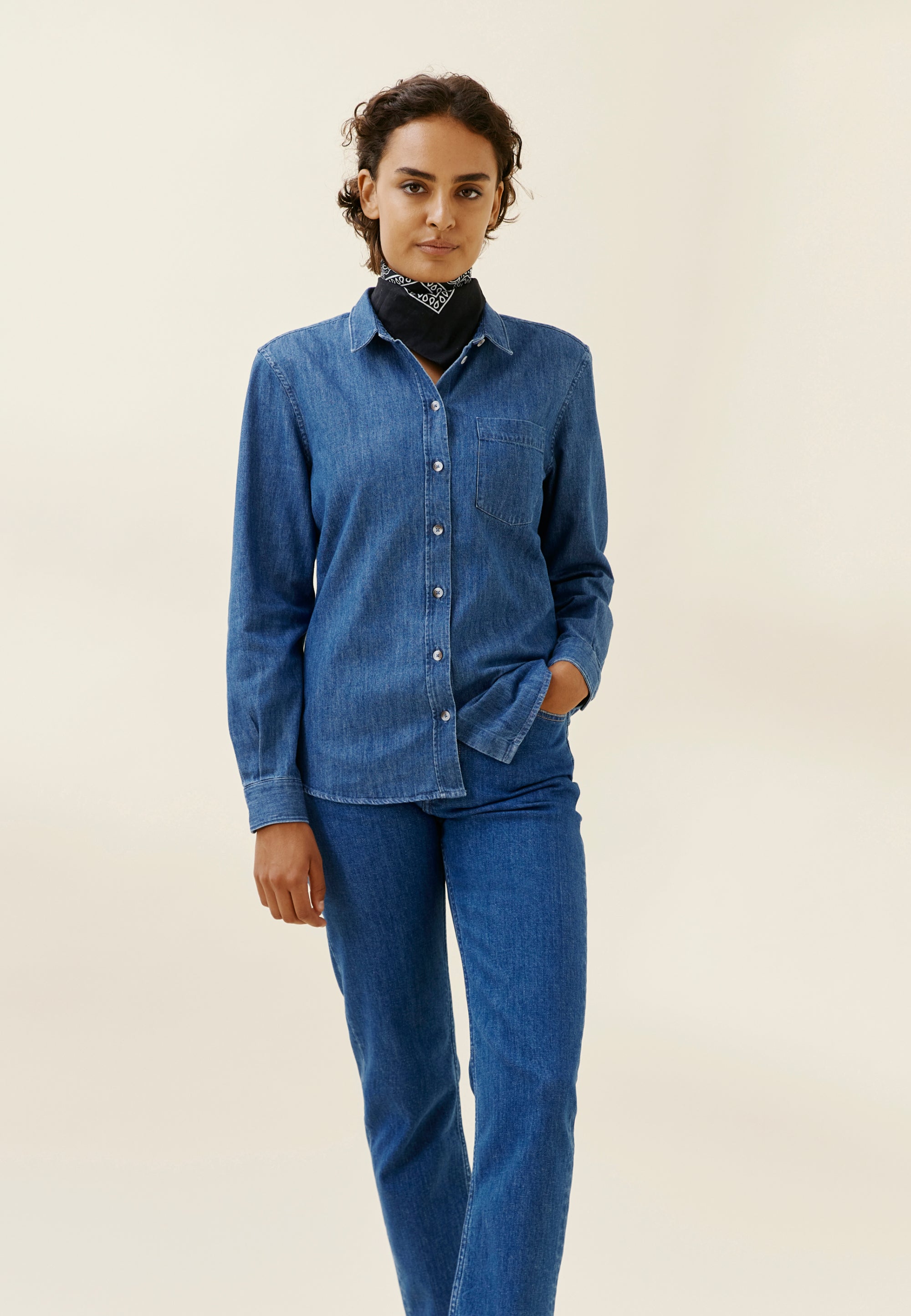 chemise en jean femme loom bleu moyen en pied 2