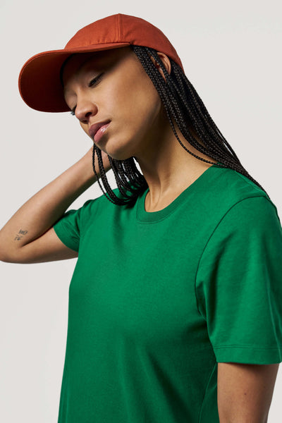 robe t-shirt vert gazon profil