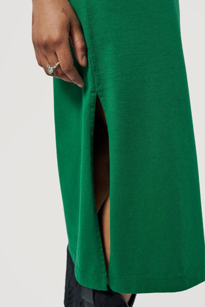 robe t-shirt vert gazon main fente