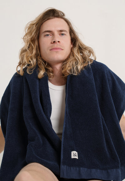 serviette de bain coton bio loom bleu marine face main