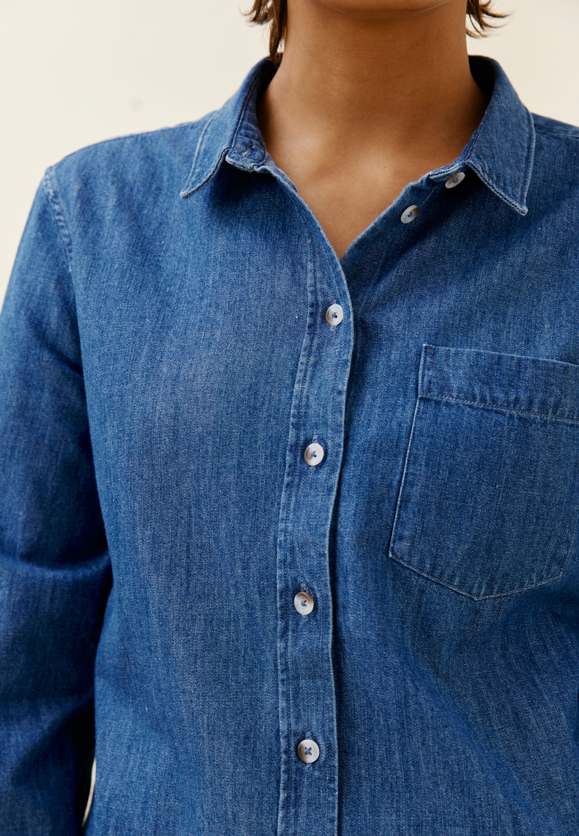 chemise en jean femme loom bleu moyen détail matière