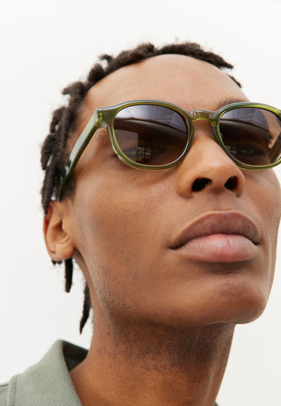 lunettes de soleil made in france loom Vert olive closeup