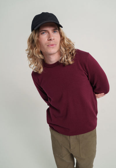 le pull fin coton laine bio loom aubergine main