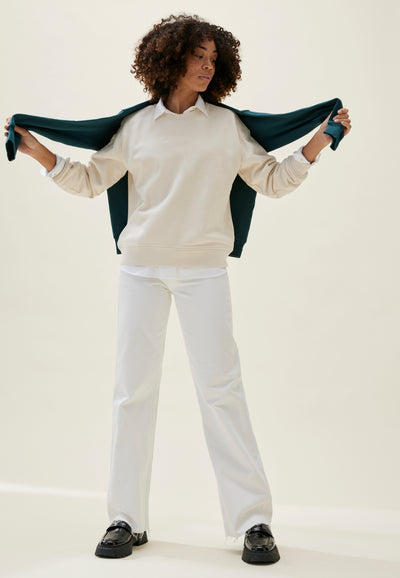 sweat femme coton ecru en pied