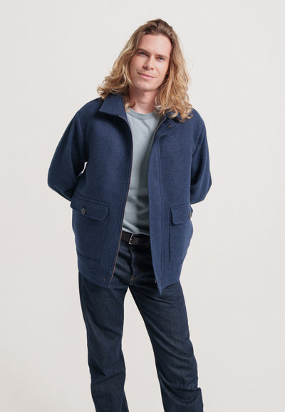 le blouson en laine loom bleu marine main