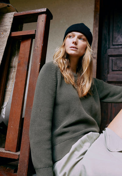 bonnet en laine loom noir look 2