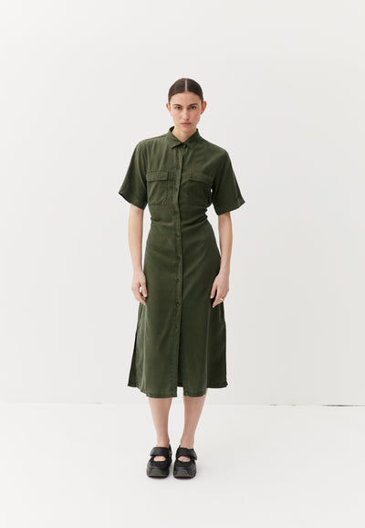 robe chemise tencel loom kaki en pied