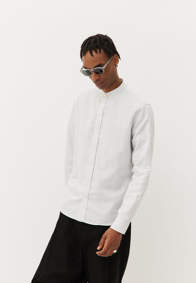 chemise col officier coton bio loom Blanc cassé profil